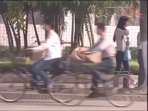 潮汕小品-《乞丐吃包》10秒