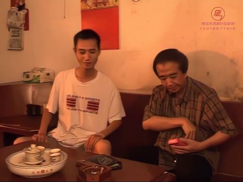 潮汕小品《咸蒜头与发廊妹》第一部-《B》5秒